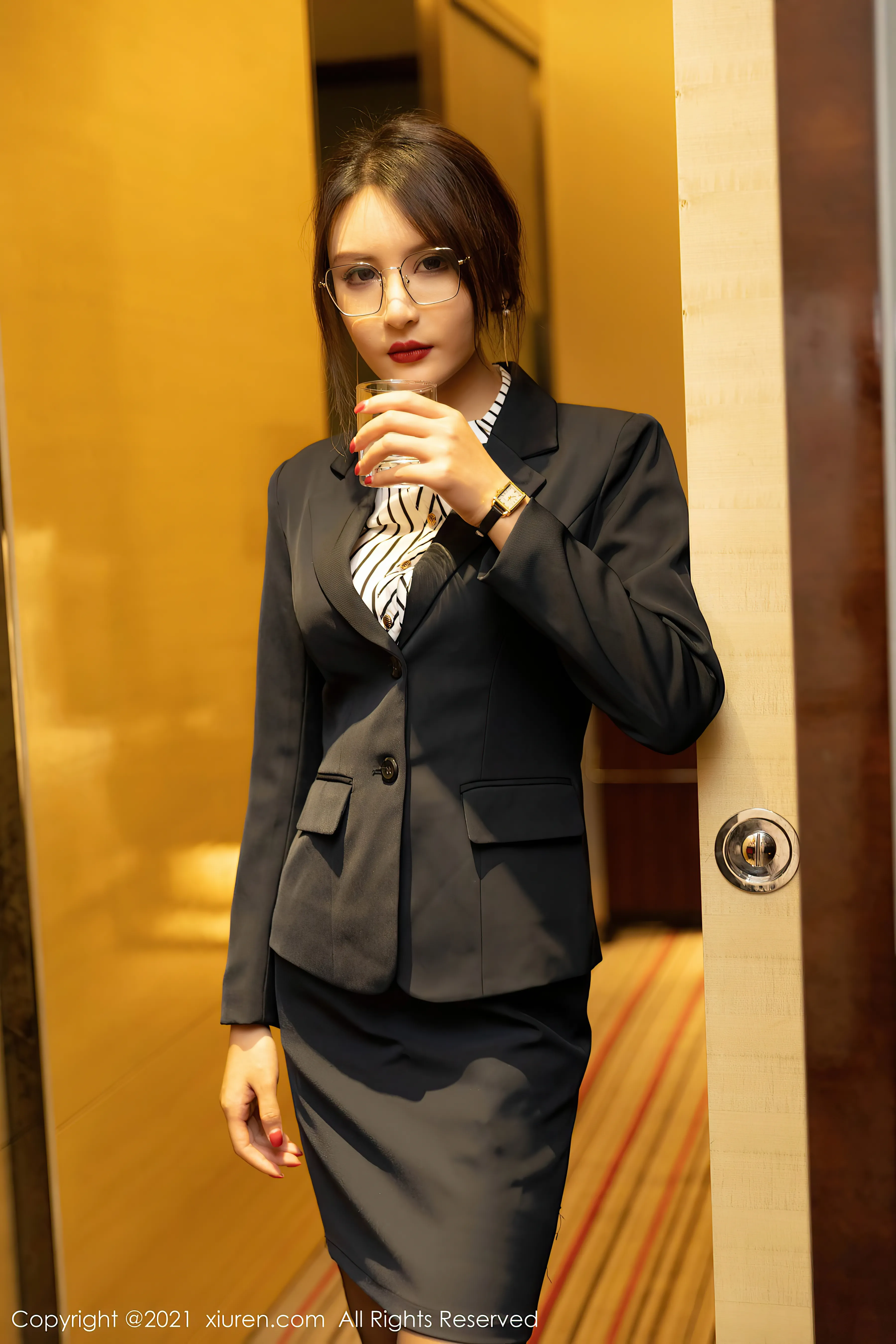 [XiuRen秀人网] No.3269 Emily顾奈奈 [89P+835M]